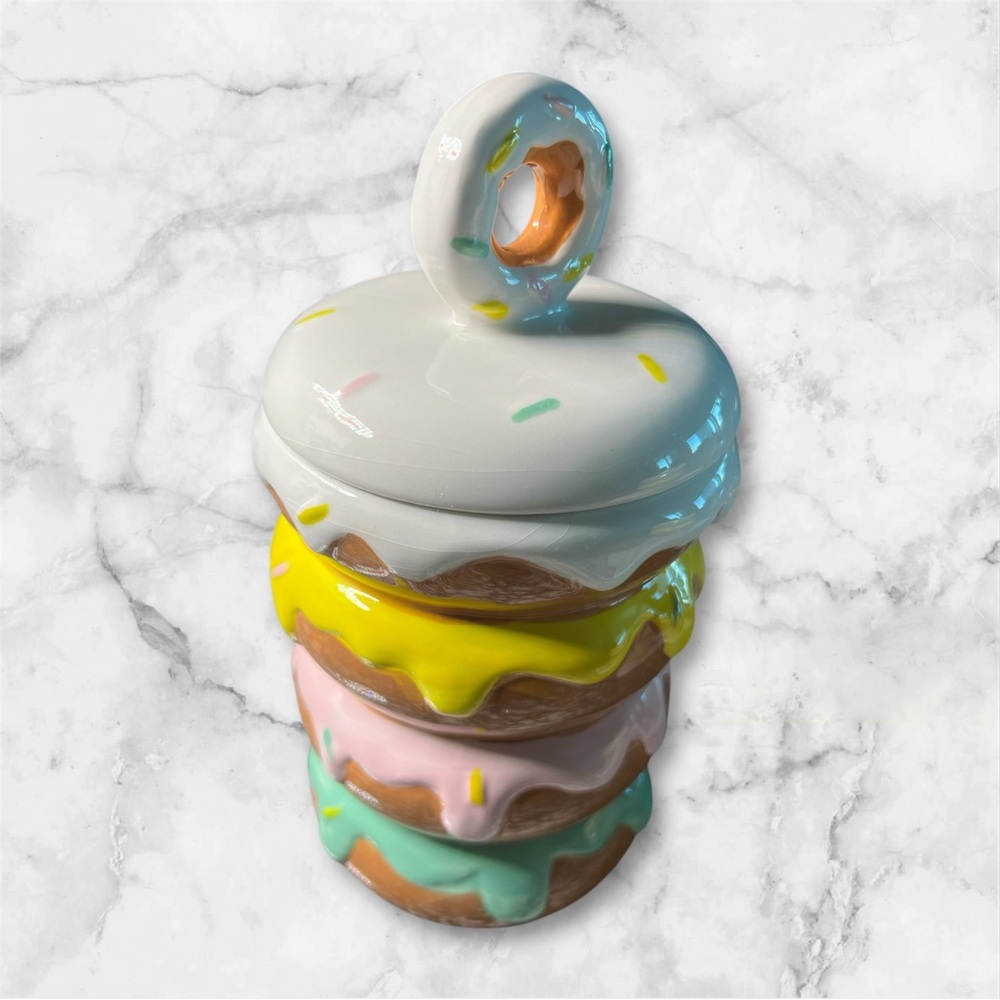 Doughnut Stacked Pastel Ceramic Cookie Jar matching viral Food Stool NWT